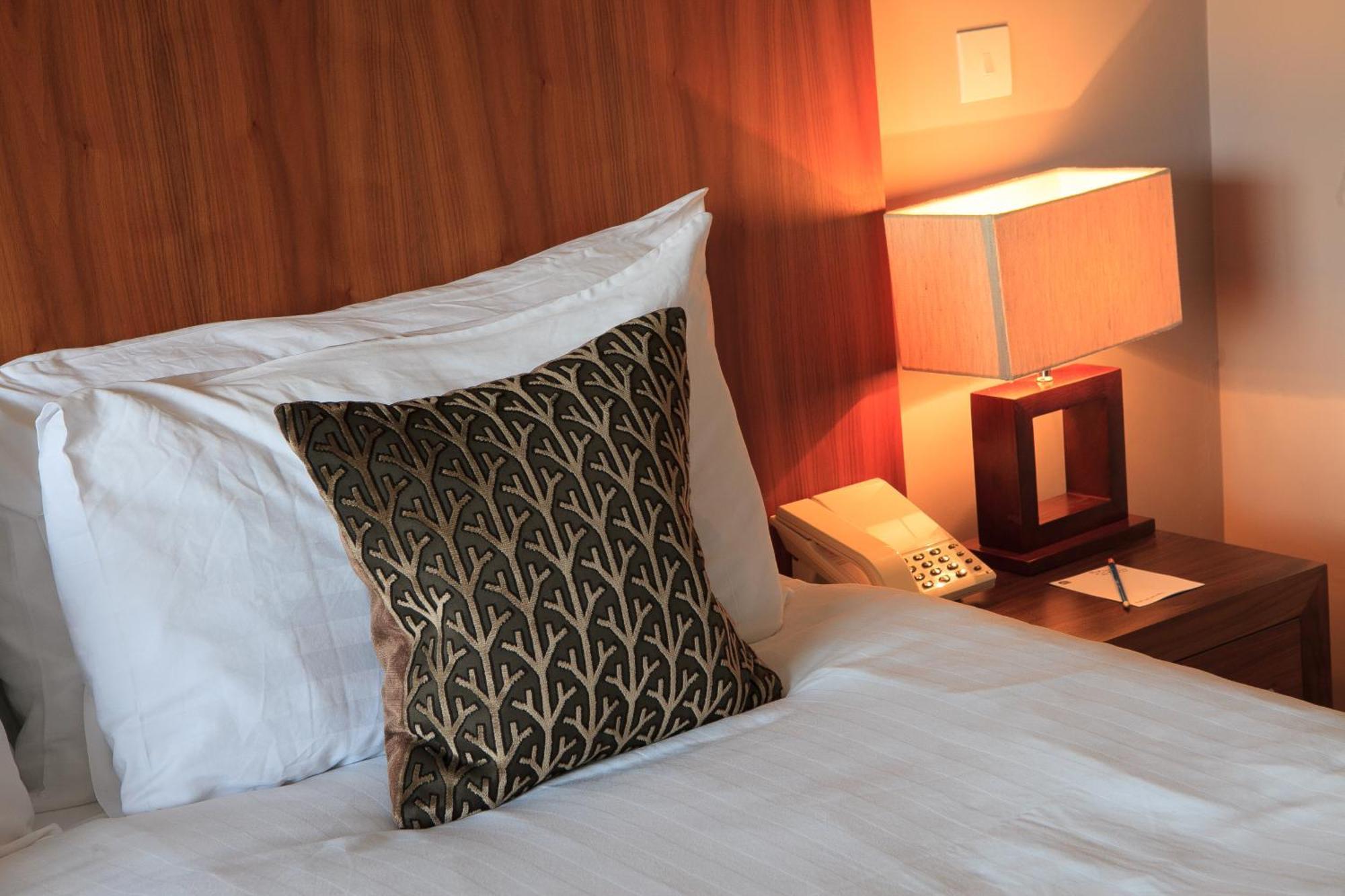 Best Western Plus Centurion Hotel Midsomer Norton Quarto foto